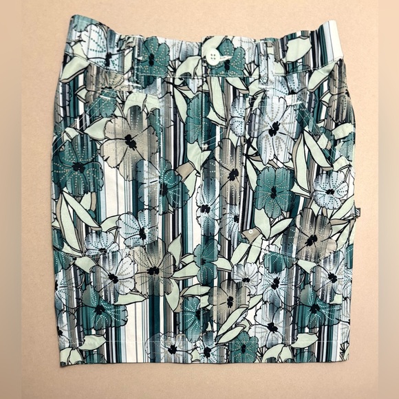 Eddie Bauer Sport Active Floral Mini Skort - Picture 3 of 10